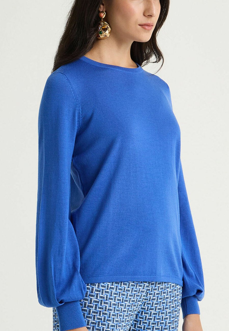 Джемпер Maliparmi COLOURS OF THE WORLD, Blue
Джемпер Maliparmi COLOURS OF THE WORLD, Blue