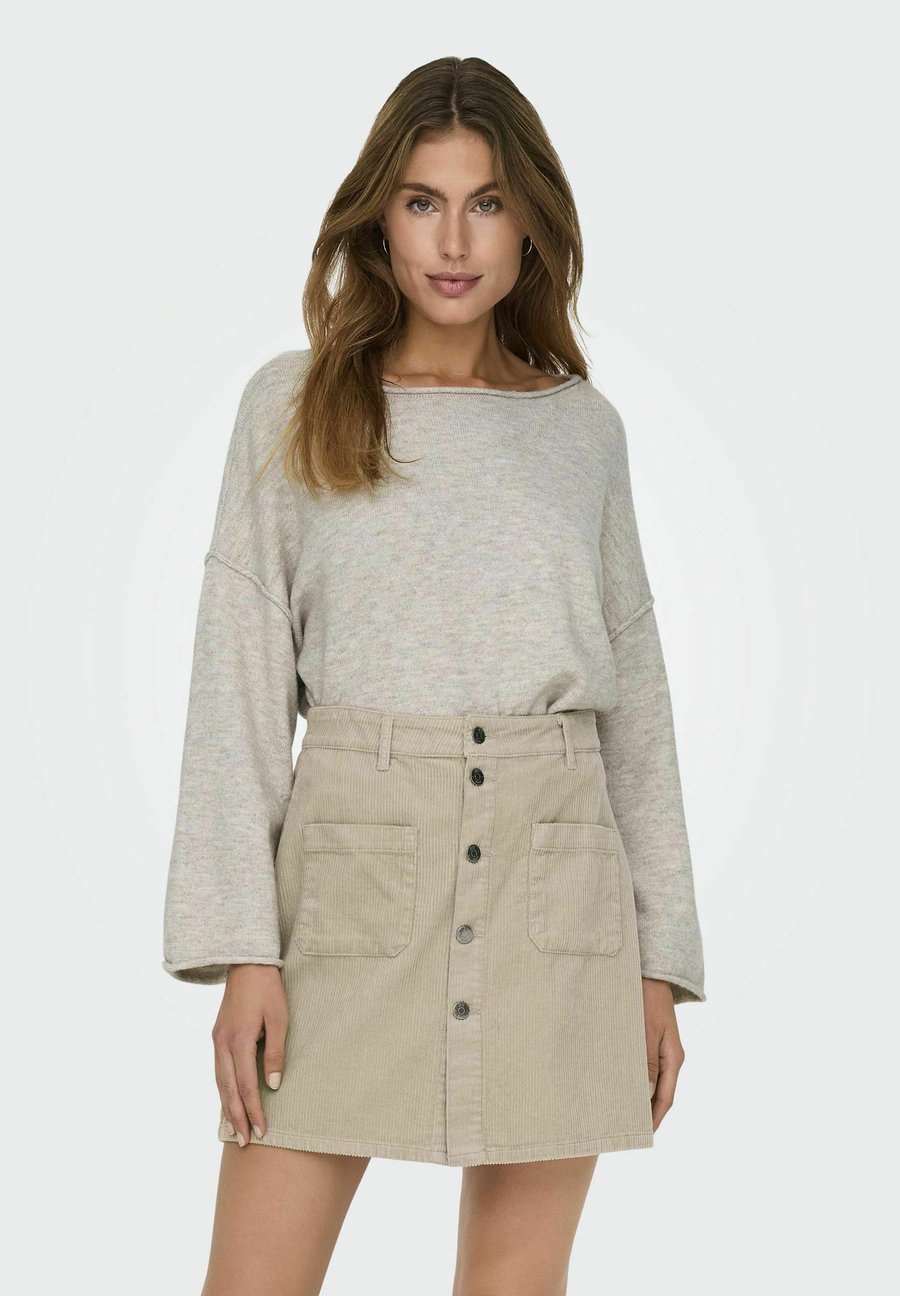 Джемпер JDY JDYRUE LIFE L/S BOAT NECK PULL NOOS, Chateau Gray/Grey
Джемпер JDY JDYRUE LIFE L/S BOAT NECK PULL NOOS, Chateau Gray/Grey