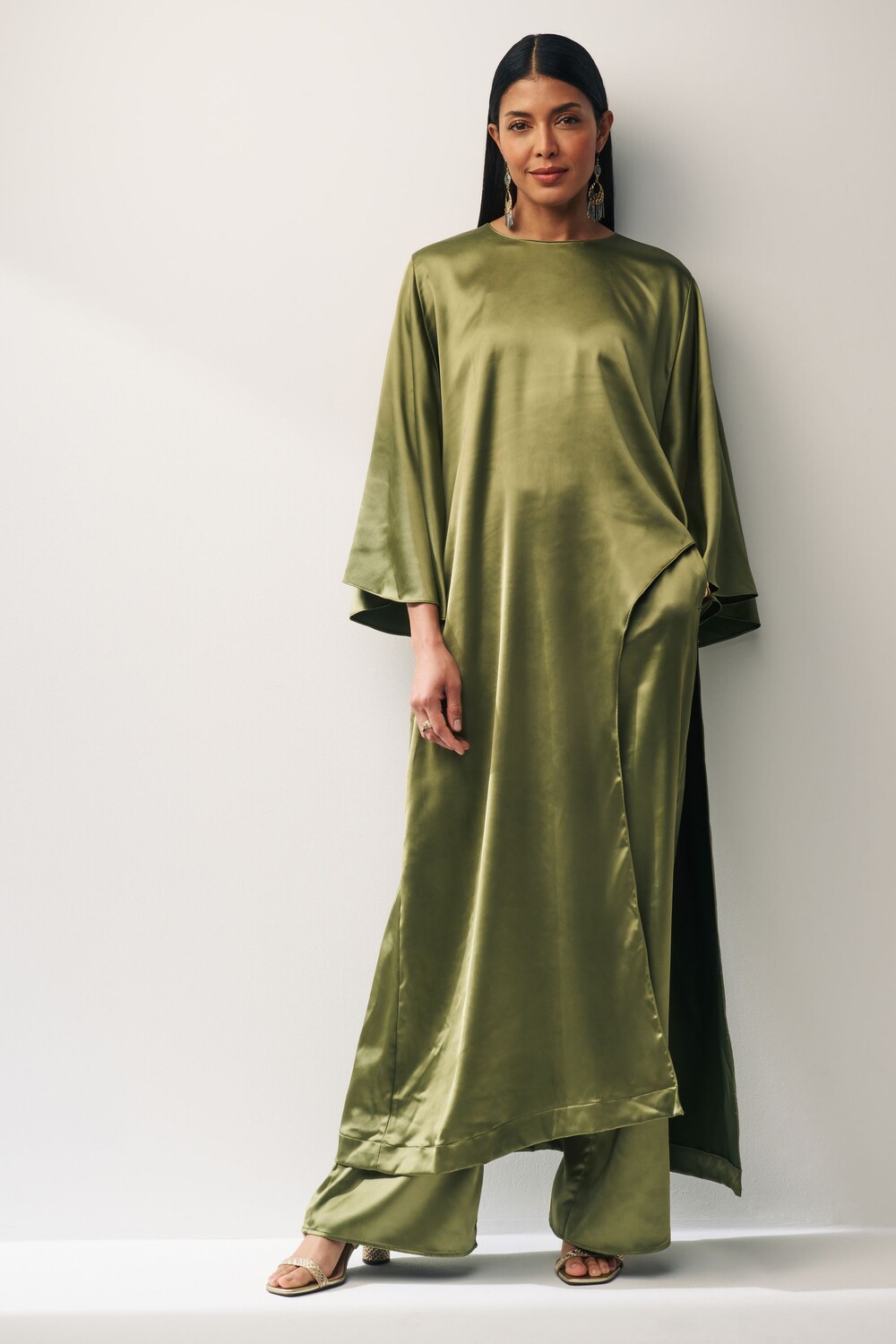 Атласные эластичные брюки с широкими штанинами Next, зеленый
Атласные эластичные брюки с широкими штанинами Next, зеленый