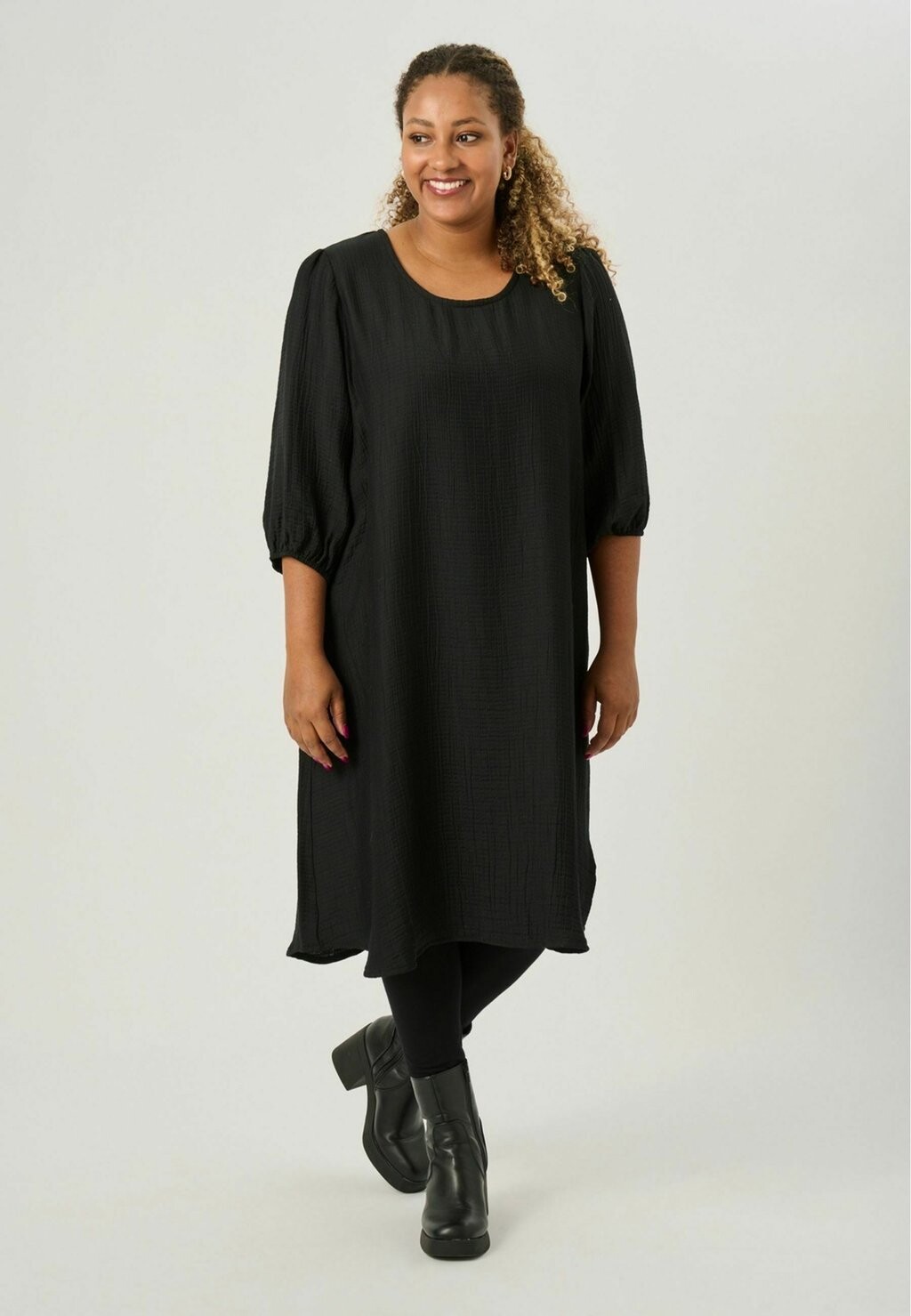 Повседневное платье DENA Pont Neuf, черный
Повседневное платье DENA Pont Neuf, черный