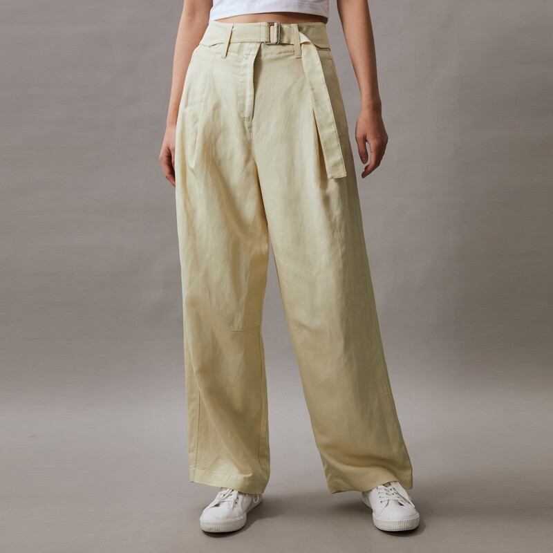 Брюки широкого кроя Calvin Klein Jeans с регулируемым льняным ремнем, белый
Брюки широкого кроя Calvin Klein Jeans с регулируемым льняным ремнем, белый