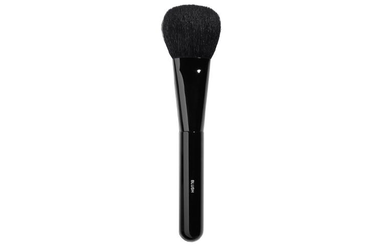 Мягкая кисть для румян с равномерным нанесением CHANEL, Chanel Blush Brush
Мягкая кисть для румян с равномерным нанесением CHANEL, Chanel Blush Brush