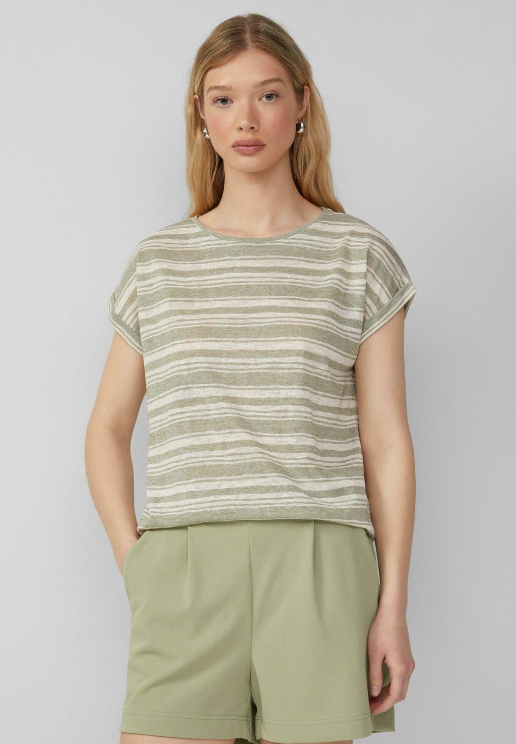 Футболка с принтом RINGEL AUS MIX QS, зеленый
Футболка с принтом RINGEL AUS MIX QS, зеленый