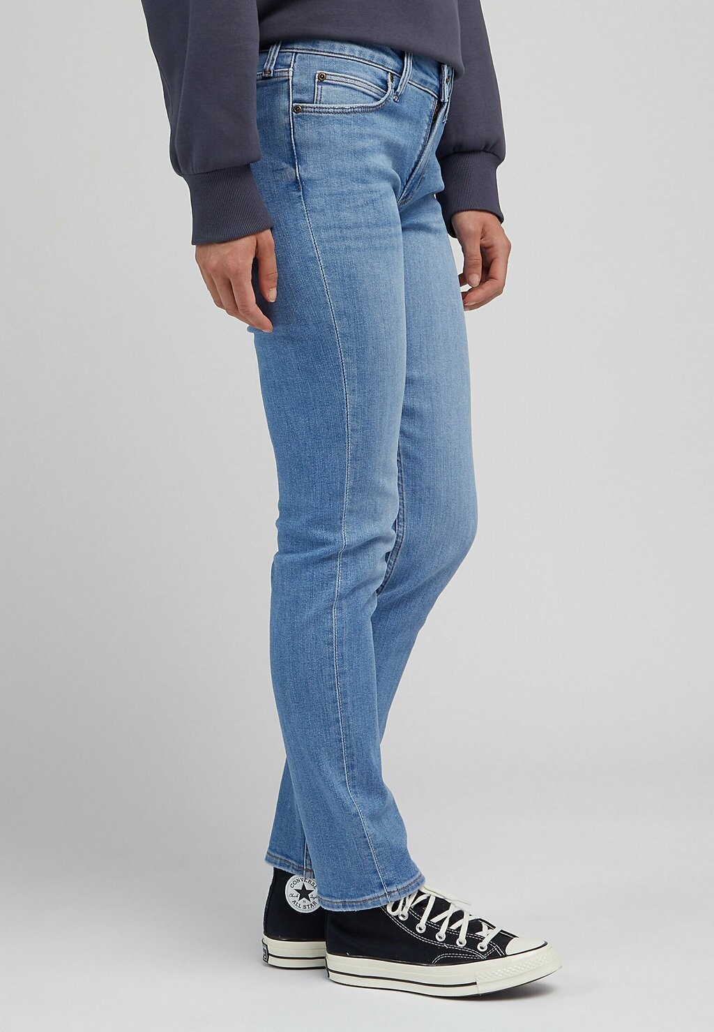 Джинсы облегающего кроя ELLY Lee, синий деним
Джинсы облегающего кроя ELLY Lee, синий деним