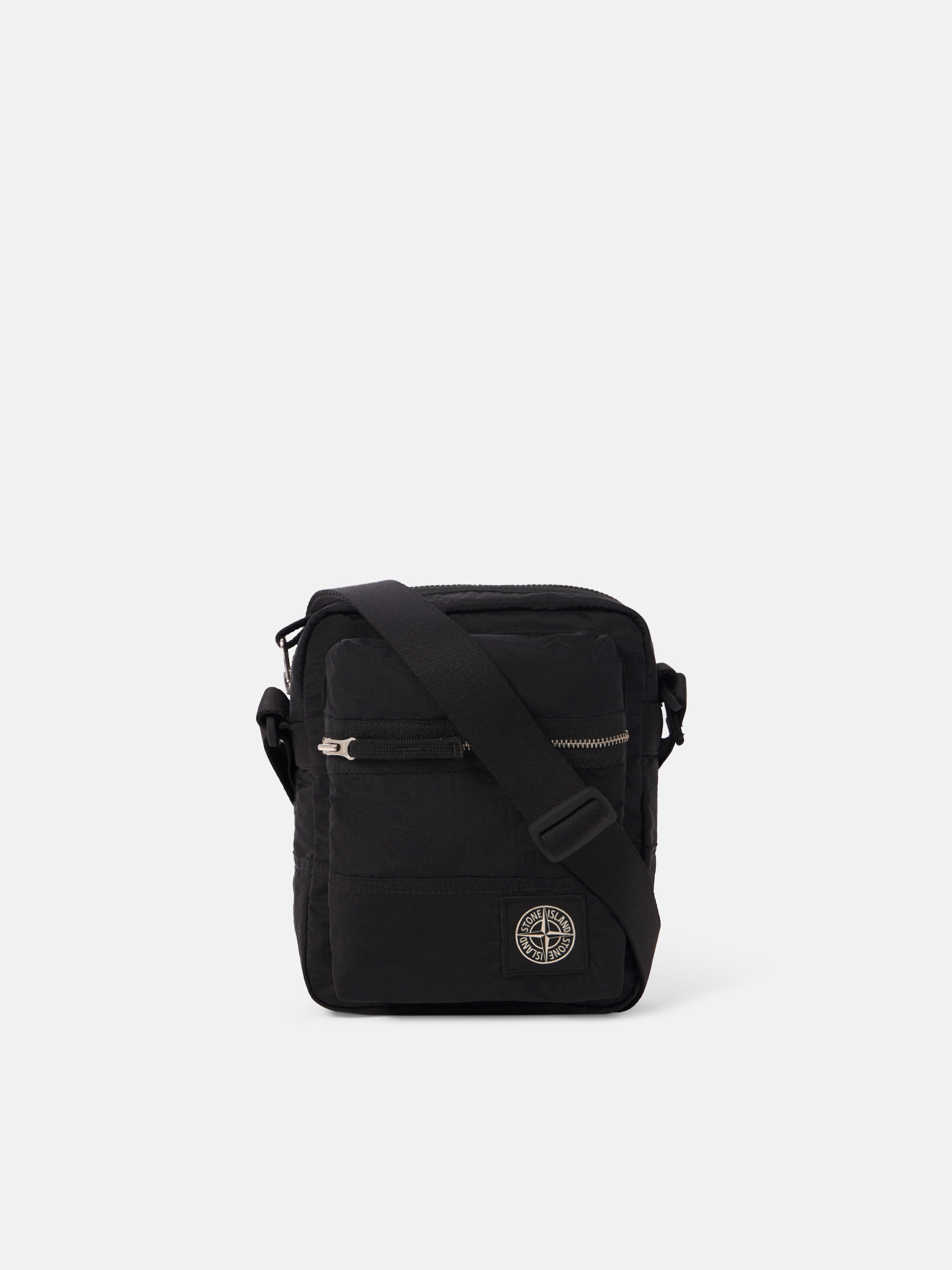 Сумка-кенгуру с передним карманом и подкладкой из рипстопа Stone Island 9200015 COATED NYLON METAL IN ECONYL, черный
Сумка-кенгуру с передним карманом и подкладкой из рипстопа Stone Island 9200015 COATED NYLON METAL IN ECONYL, черный