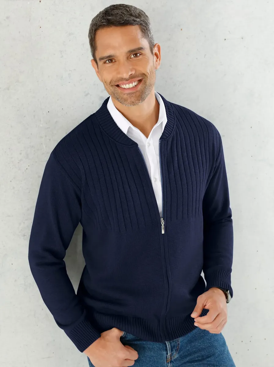 Классический кардиган Classic, цвет морской волны
Классический кардиган Classic, цвет морской волны