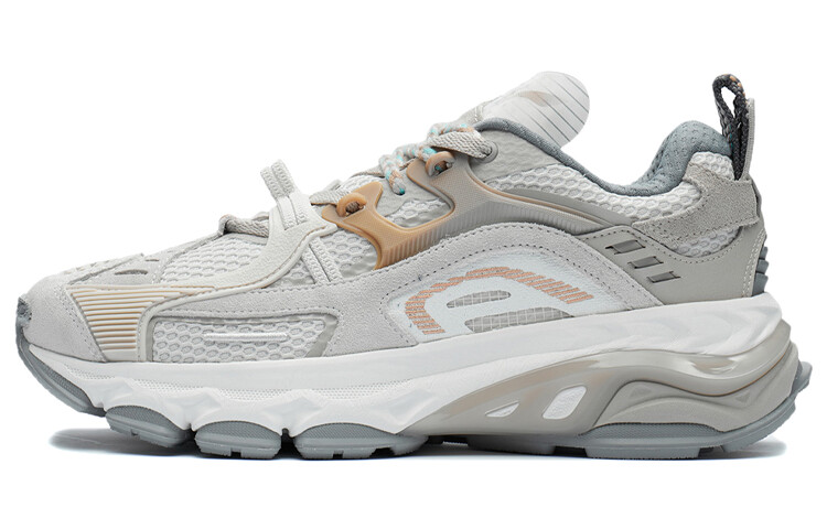 Кроссовки мужские Ling Yue с низким верхом, жемчужно-белый/серый Lining
Кроссовки мужские Ling Yue с низким верхом, жемчужно-белый/серый Lining