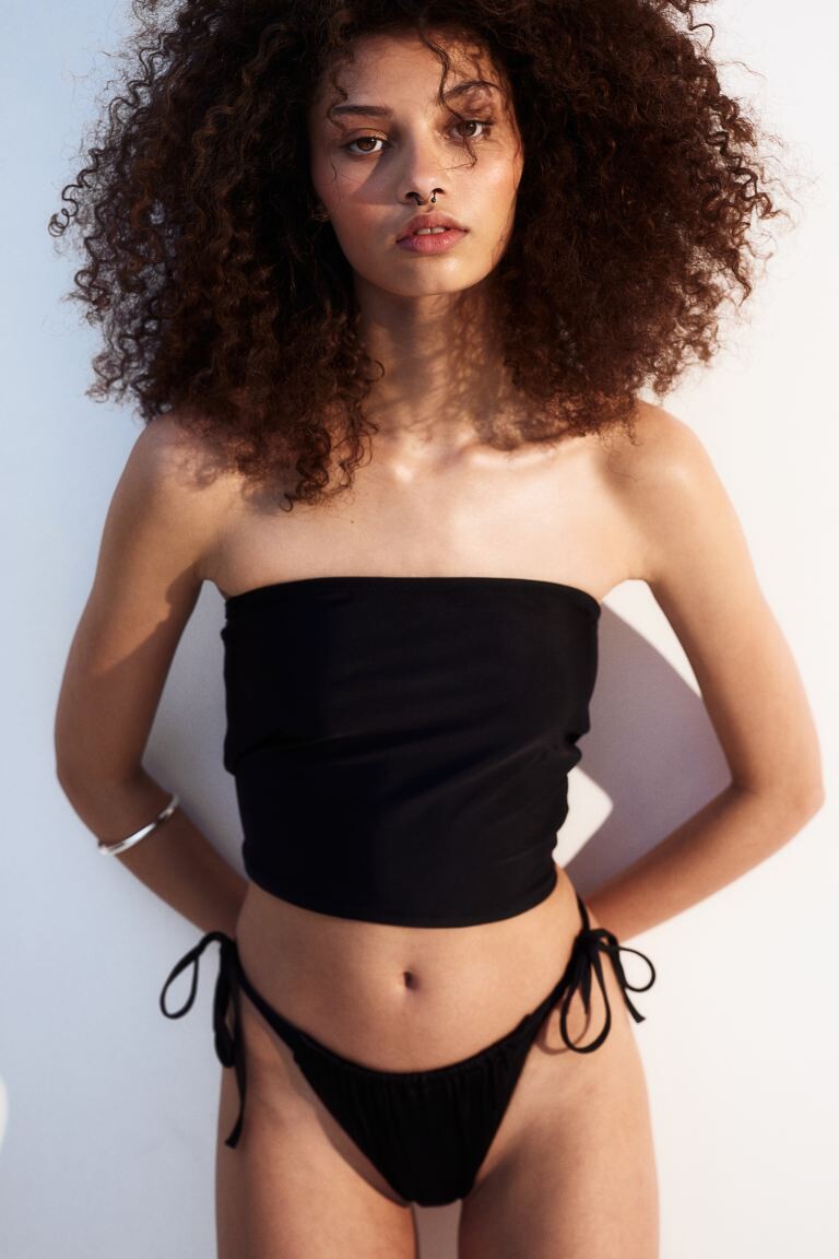 Плавки бикини со стрингами на завязках H&M, черный
Плавки бикини со стрингами на завязках H&M, черный