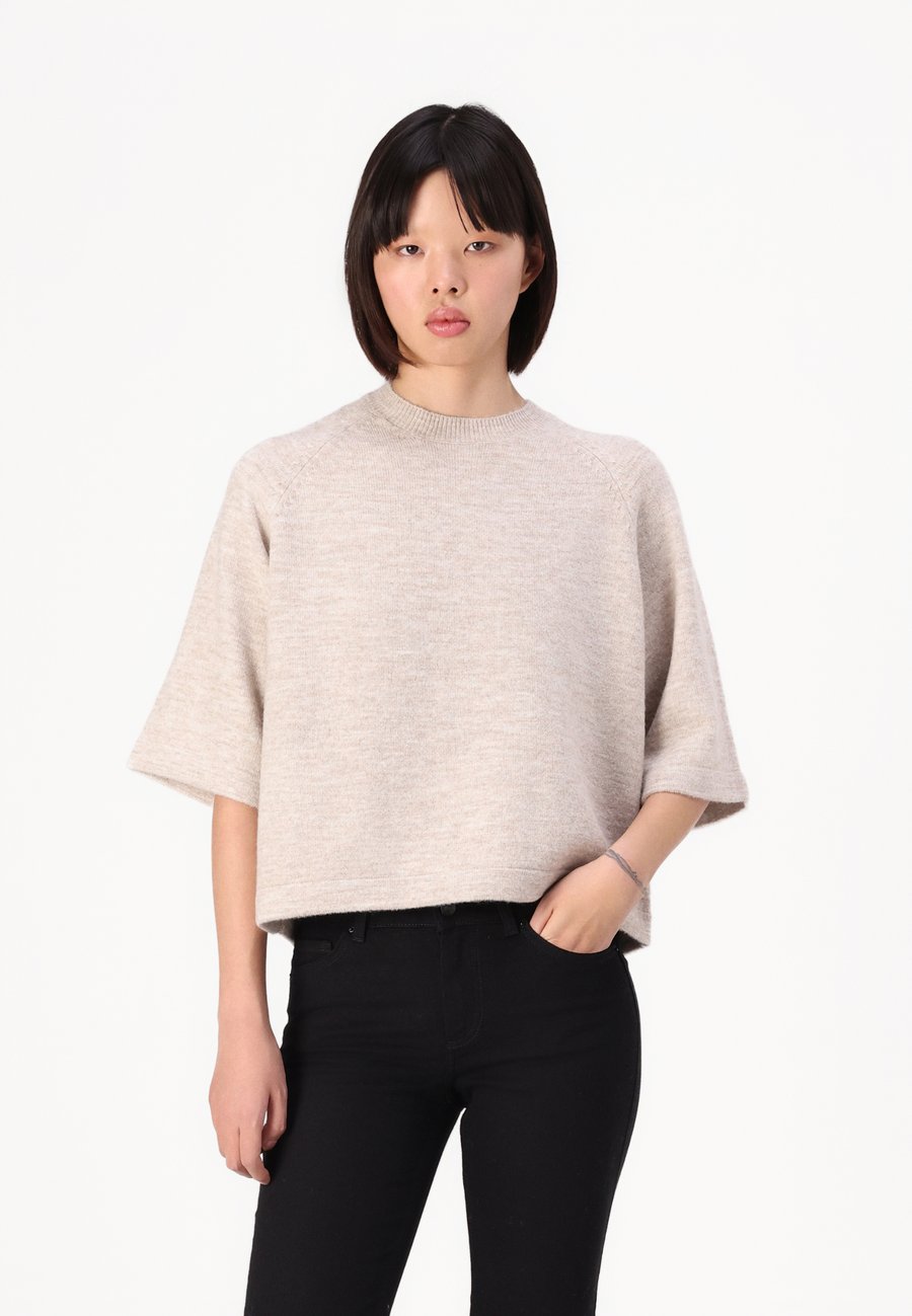 Джемпер ONLY ONLSIMONI PULLOVER, Pumice Stone/Taupe
Джемпер ONLY ONLSIMONI PULLOVER, Pumice Stone/Taupe