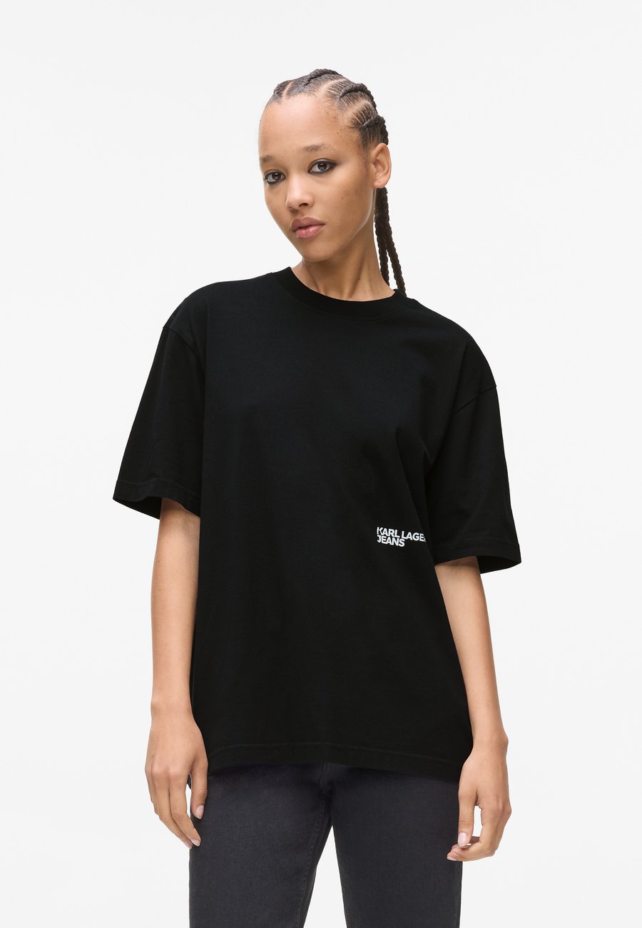 Футболка Karl Lagerfeld Jeans RELAXED KARL PRINT, Black, Черный, Футболка Karl Lagerfeld Jeans RELAXED KARL PRINT, Black
Футболка Karl Lagerfeld Jeans RELAXED KARL PRINT, Black, Черный, Футболка Karl Lagerfeld Jeans RELAXED KARL PRINT, Black