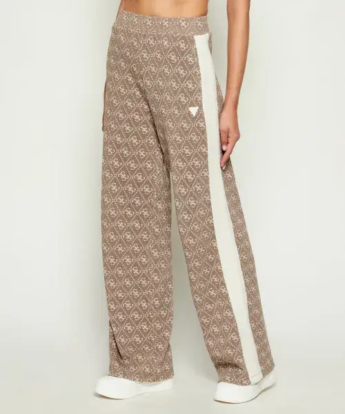 Спортивные брюки 4g ромб Loose fit Guess Active, бежевый
Спортивные брюки 4g ромб Loose fit Guess Active, бежевый