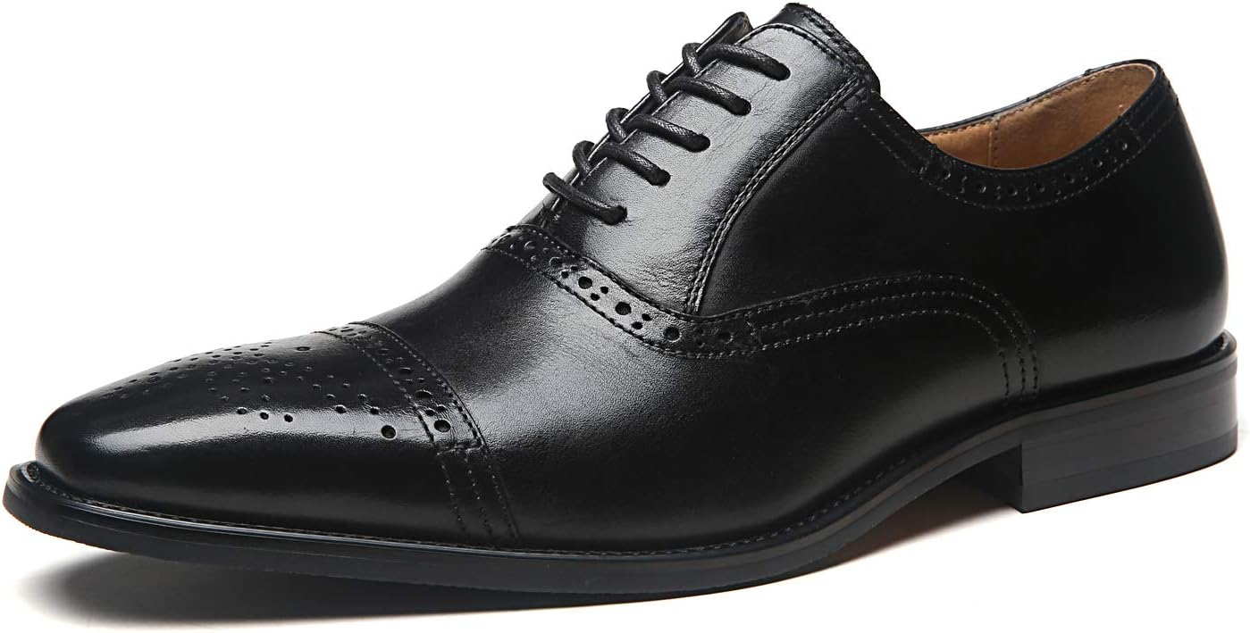 Кожаные оксфорды с кап-то носком коньячного цвета на шнуровке от La Milano, черный
Кожаные оксфорды с кап-то носком коньячного цвета на шнуровке от La Milano, черный