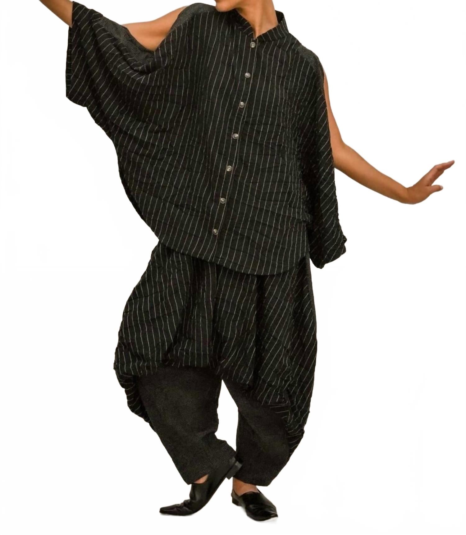 Айрис рубашка в черно-белом цвете Kedem Sasson
Айрис рубашка в черно-белом цвете Kedem Sasson