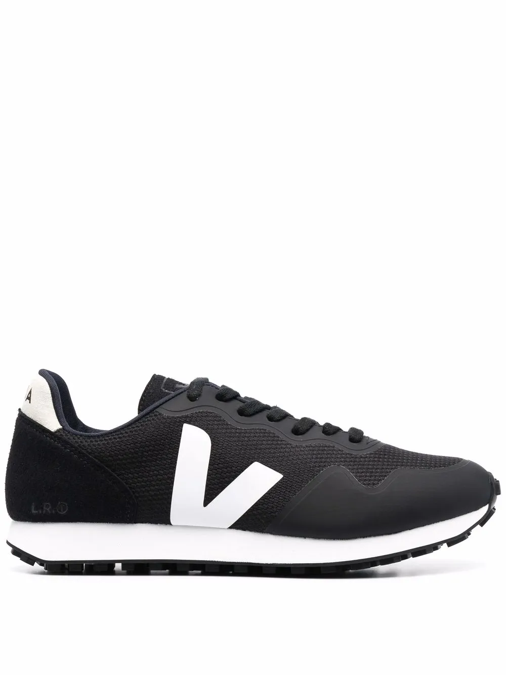 Кеды с нашивкой-логотипом VEJA, черный
Кеды с нашивкой-логотипом VEJA, черный