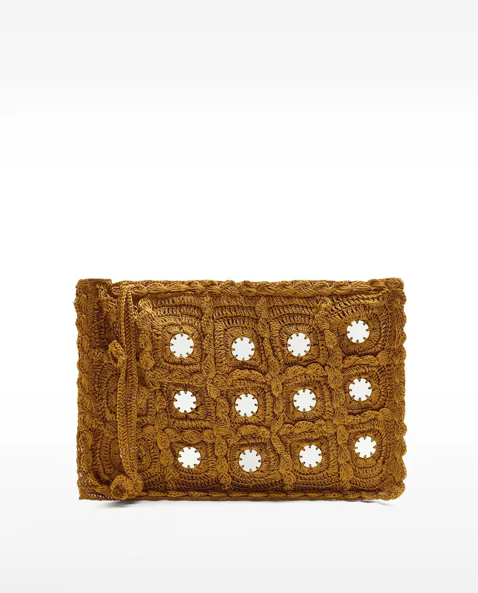 Вязаная крючком праздничная сумка с декоративными аппликациями и застежкой-молнией Parfois, цвет Mostaza
Вязаная крючком праздничная сумка с декоративными аппликациями и застежкой-молнией Parfois, цвет Mostaza