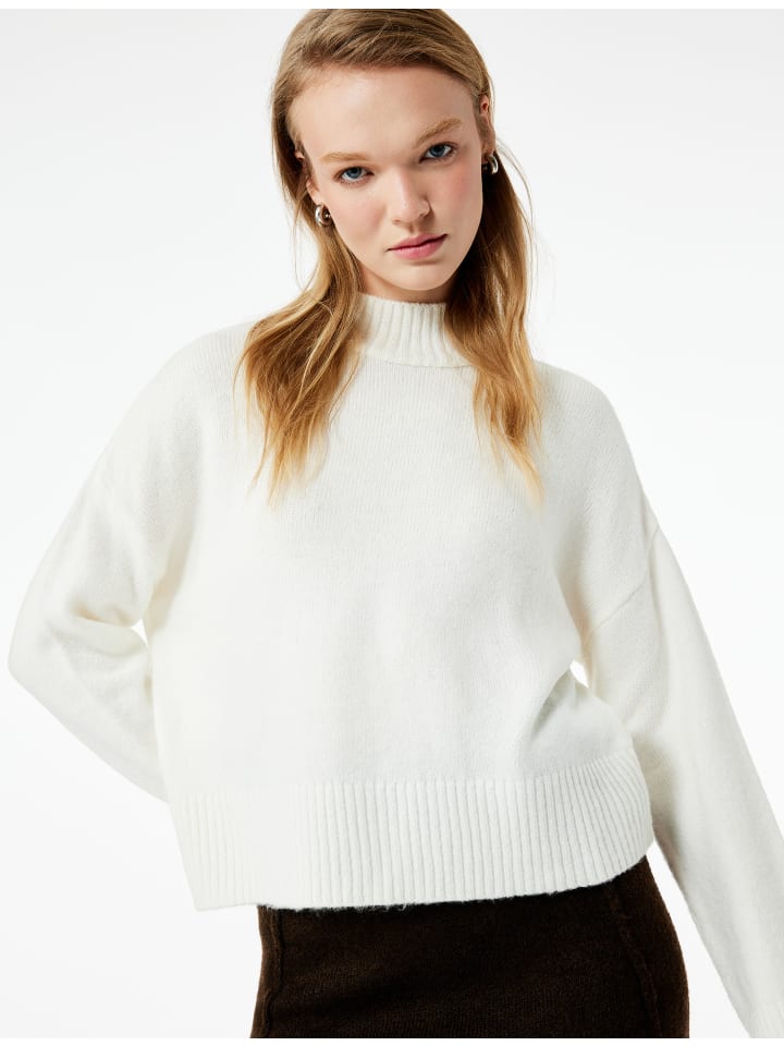 СВИТЕРЫ в цвете экрю KOTON
СВИТЕРЫ в цвете экрю KOTON