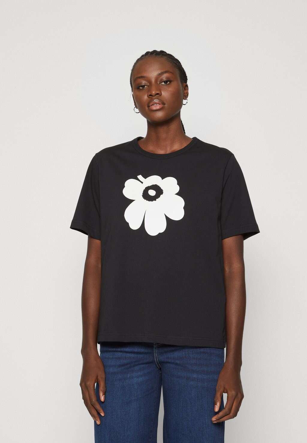 Футболка с принтом ERNA UNIKKO PLACEMENT Marimekko, цвет black/off-white
Футболка с принтом ERNA UNIKKO PLACEMENT Marimekko, цвет black/off-white