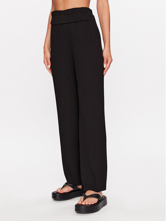 Тканевые брюки стандартного кроя Yas, черный
Тканевые брюки стандартного кроя Yas, черный