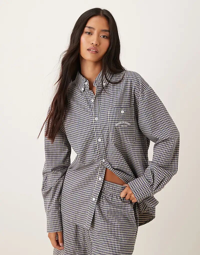 Рубашка свободного кроя House of Sunny в клетку, темно-синего цвета
Рубашка свободного кроя House of Sunny в клетку, темно-синего цвета