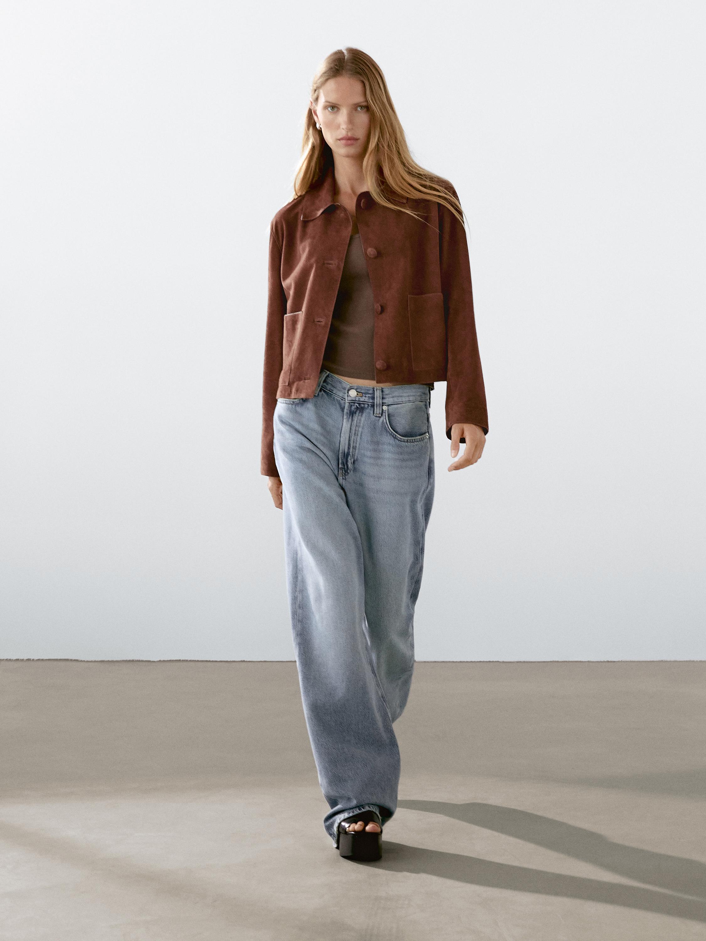 Укороченная замшевая куртка на кожаной подкладке с пуговицами Massimo Dutti, коричневый
Укороченная замшевая куртка на кожаной подкладке с пуговицами Massimo Dutti, коричневый