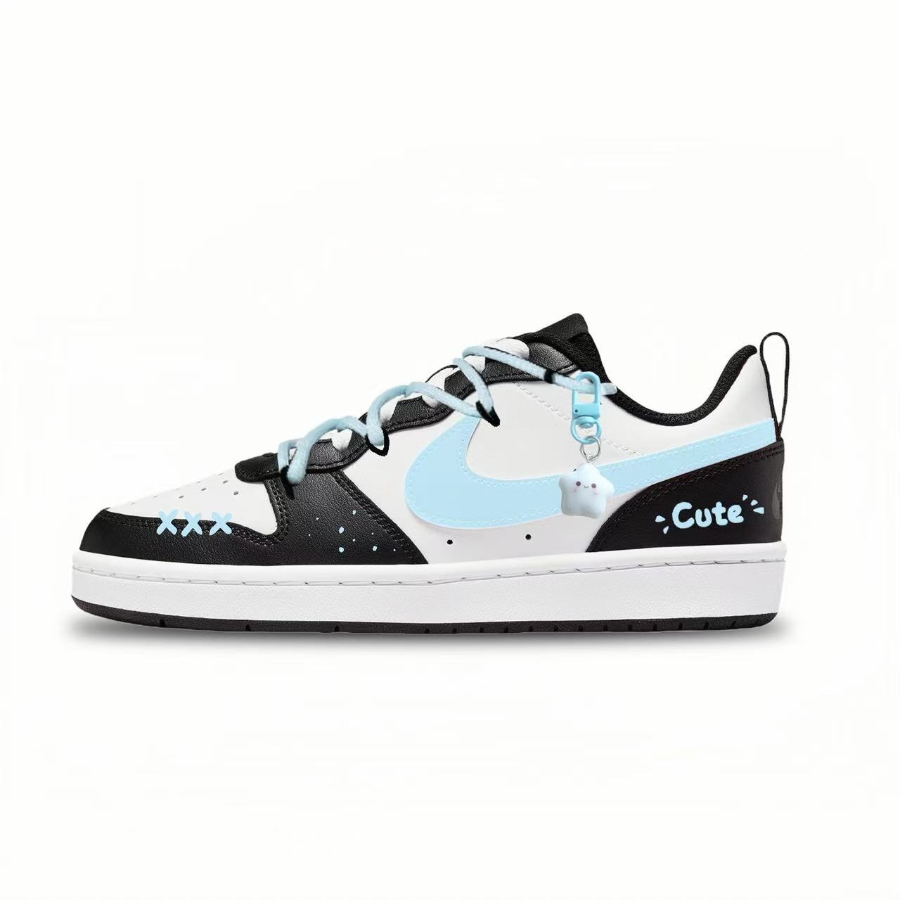 Court Borough Cute Ghost устойчивые к истиранию низкие детские скейтбординговые туфли unisex Nike, белый
Court Borough Cute Ghost устойчивые к истиранию низкие детские скейтбординговые туфли unisex Nike, белый