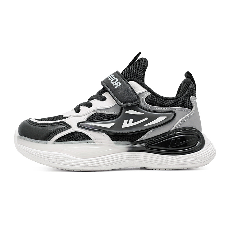 Кроссовки детские Rhythm Series с противоскользящим покрытием для детей WARRIOR, черный/серый
Кроссовки детские Rhythm Series с противоскользящим покрытием для детей WARRIOR, черный/серый