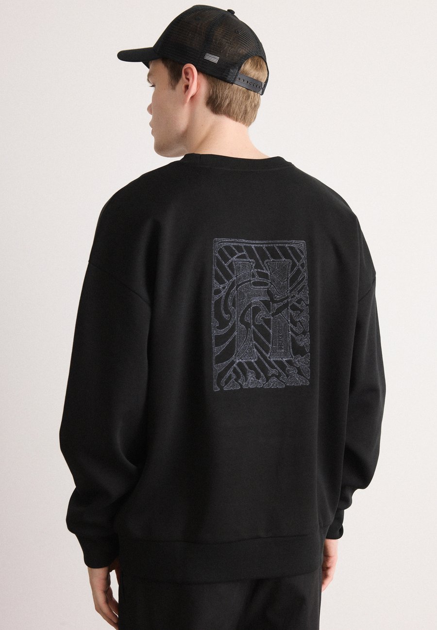 Толстовка HUGO DADSINO, Black
Толстовка HUGO DADSINO, Black