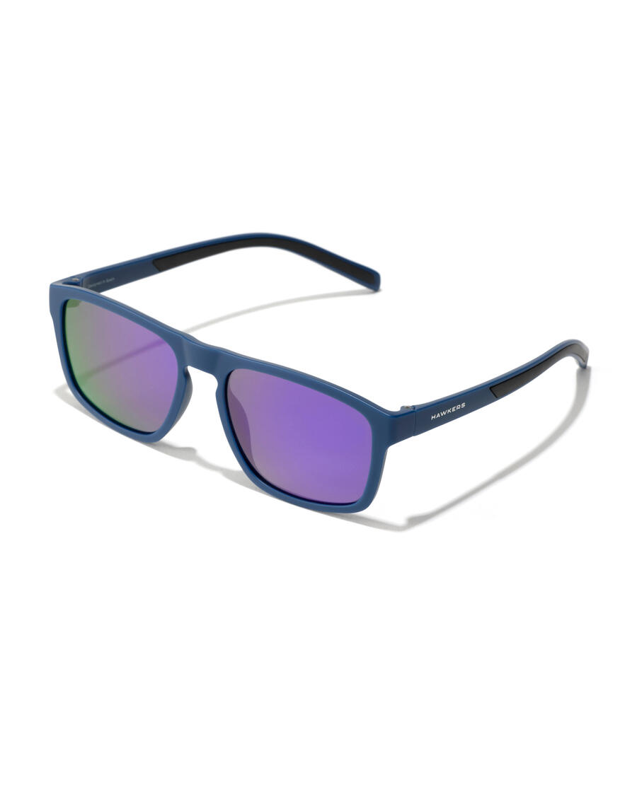 HAWKERS - Солнцезащитные очки для мужчин и женщин LION POLARIZED MIDNIGHT BLUE GALAXY
HAWKERS - Солнцезащитные очки для мужчин и женщин LION POLARIZED MIDNIGHT BLUE GALAXY