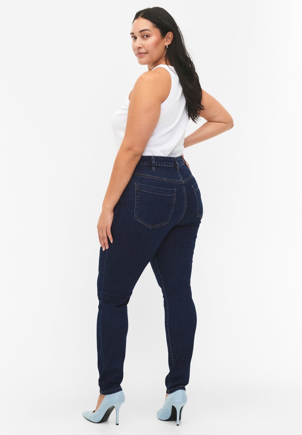 Джинсы облегающего кроя AMY MIT HOHER TAILLE Zizzi, темно-синий деним
Джинсы облегающего кроя AMY MIT HOHER TAILLE Zizzi, темно-синий деним