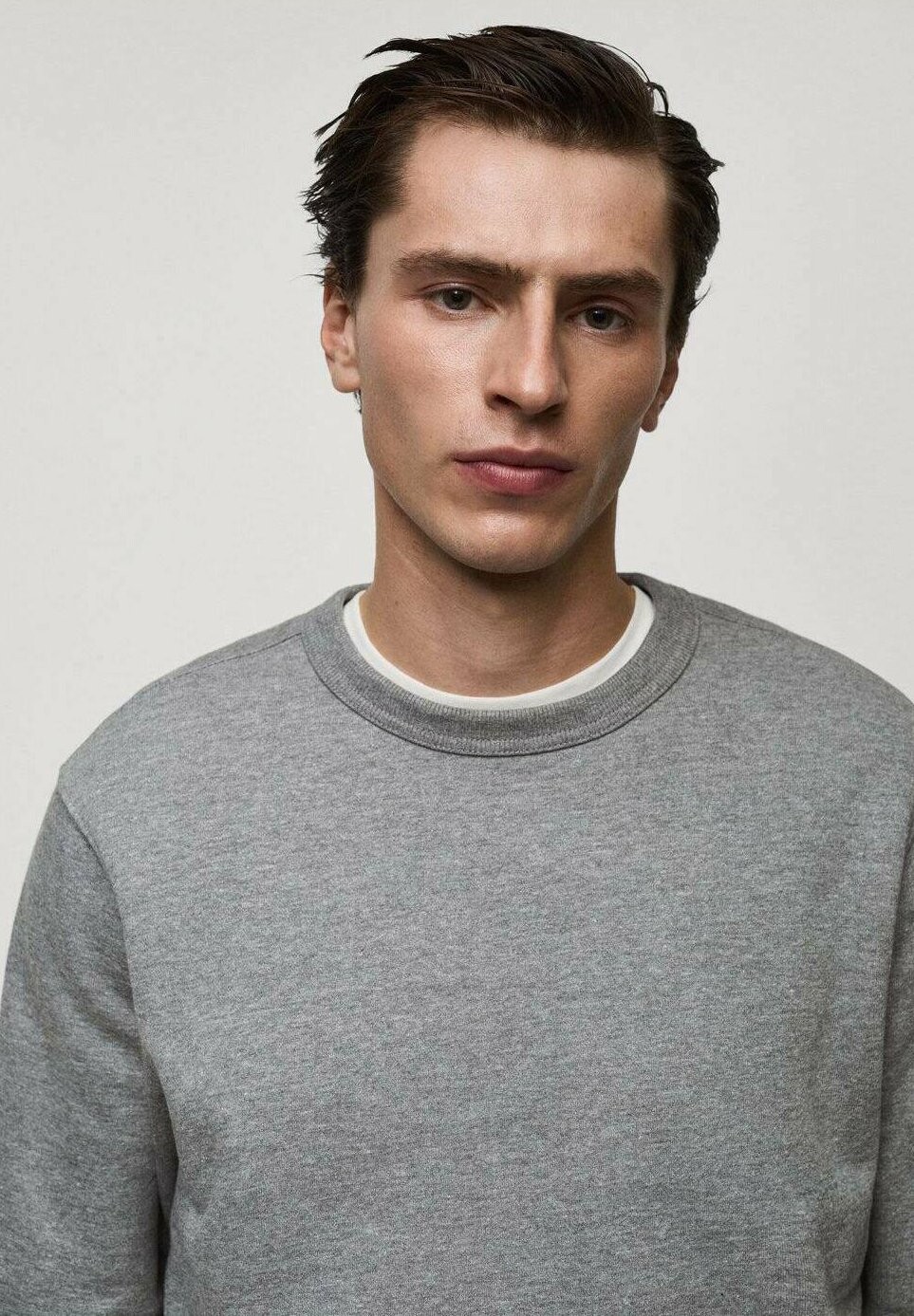 Толстовка Mango, серый
Толстовка Mango, серый