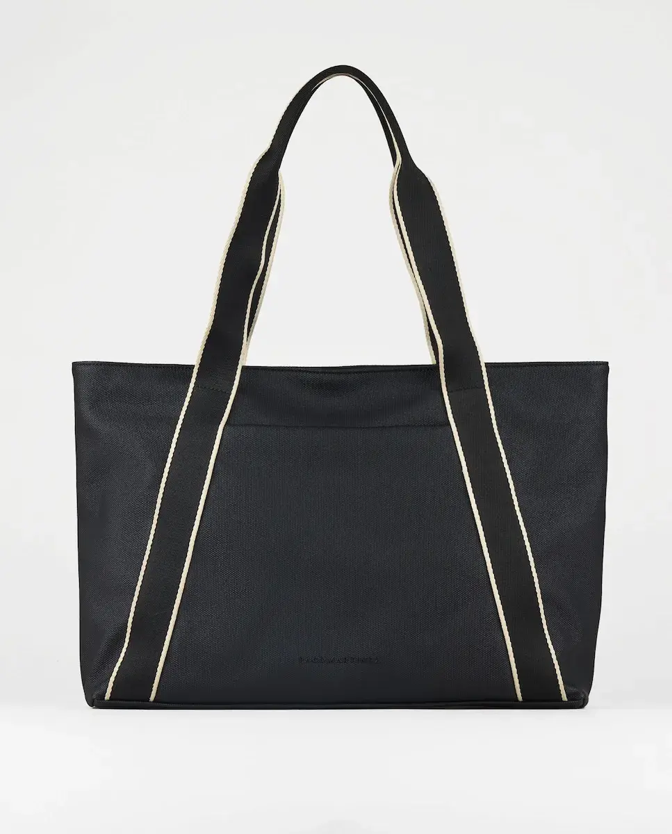 Женская сумка через плечо с прорезиненным покрытием PACOMARTINEZ, черный
Женская сумка через плечо с прорезиненным покрытием PACOMARTINEZ, черный