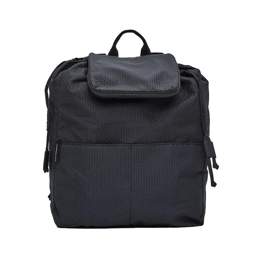 Рюкзак Mandarina Duck Revival 2.0 oxt07, черный
Рюкзак Mandarina Duck Revival 2.0 oxt07, черный