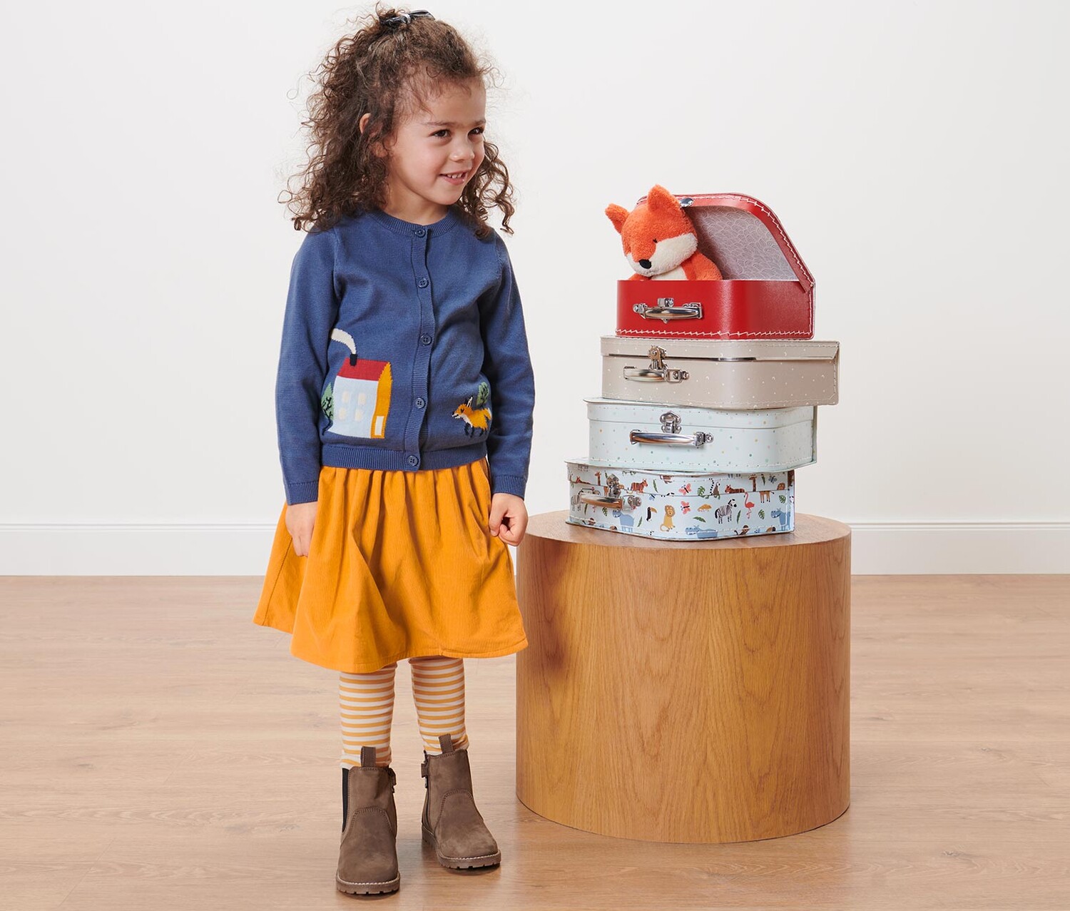 Вельветовая двусторонняя юбка для малышей Tchibo
Вельветовая двусторонняя юбка для малышей Tchibo