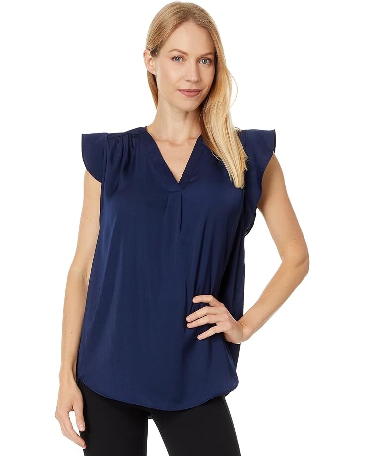 Футболка Vince Camuto V-Neck Ruffle Sleeve Blouse, цвет Classic Navy
Футболка Vince Camuto V-Neck Ruffle Sleeve Blouse, цвет Classic Navy