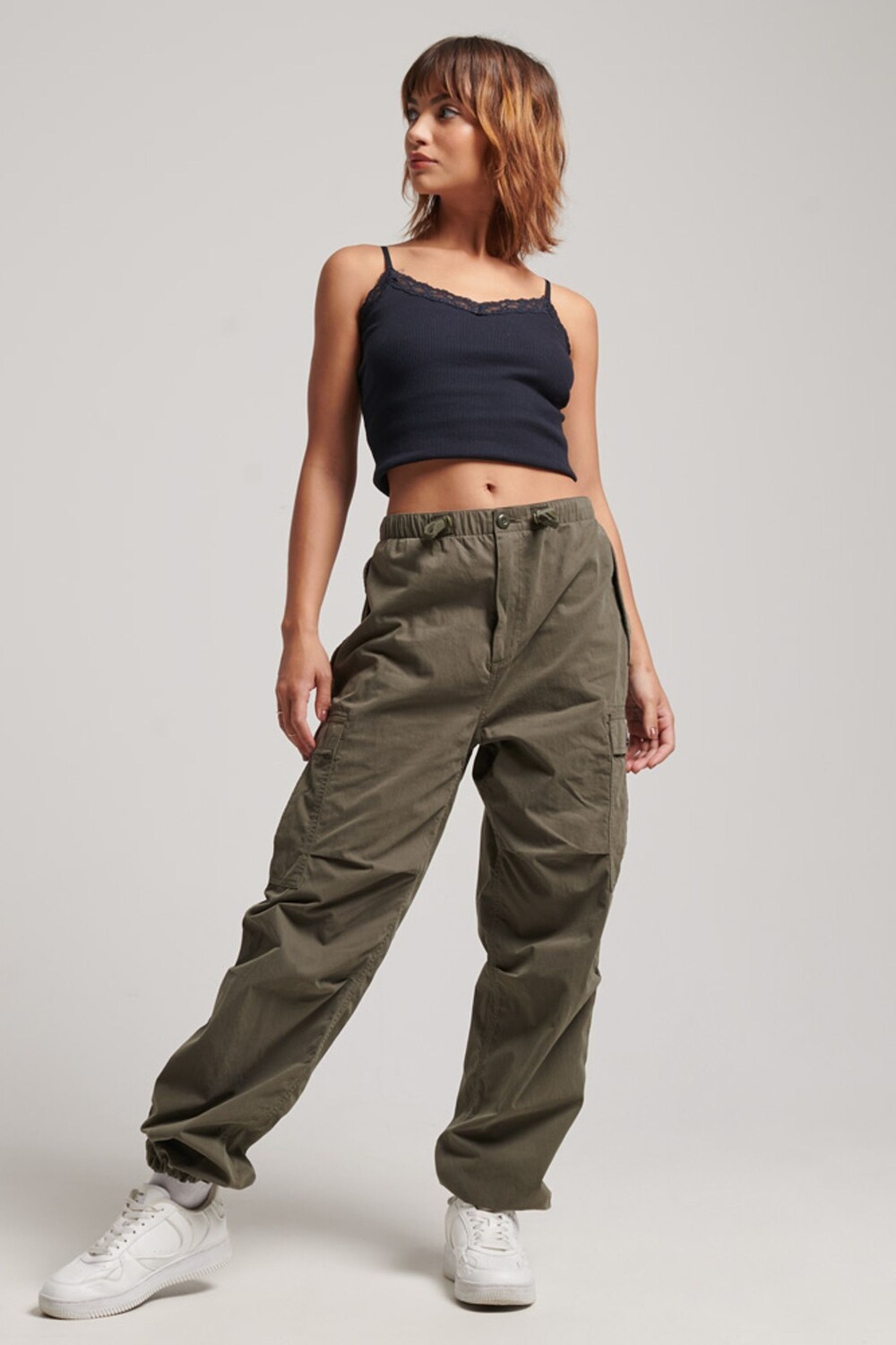 Универсальные брюки-карго с парашютной ручкой Superdry, зеленый
Универсальные брюки-карго с парашютной ручкой Superdry, зеленый