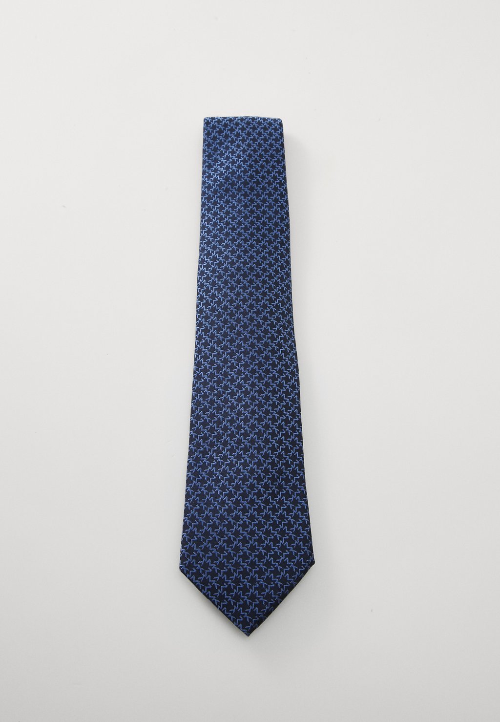 Галстук LOGO TIE Michael Kors, темно-синий
Галстук LOGO TIE Michael Kors, темно-синий