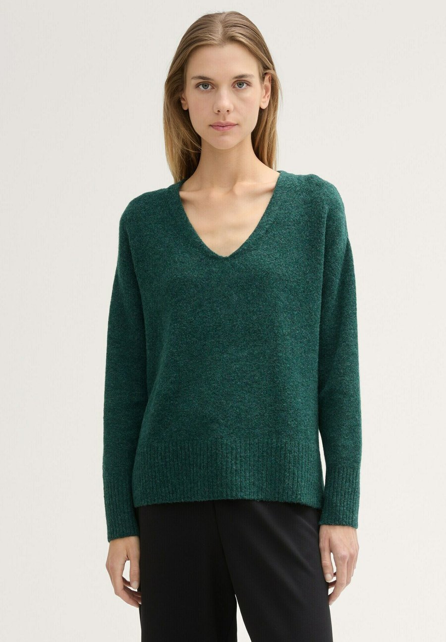 Джемпер TOM TAILOR DENIM MIT V-AUSSCHNITT, Midnight Forest Green Mélange/Mottled Dark Green
Джемпер TOM TAILOR DENIM MIT V-AUSSCHNITT, Midnight Forest Green Mélange/Mottled Dark Green