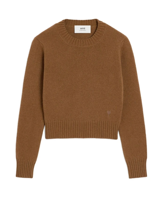 Коричневый пуловер с круглым вырезом и вышивкой. Ami Paris, коричневый
Коричневый пуловер с круглым вырезом и вышивкой. Ami Paris, коричневый
