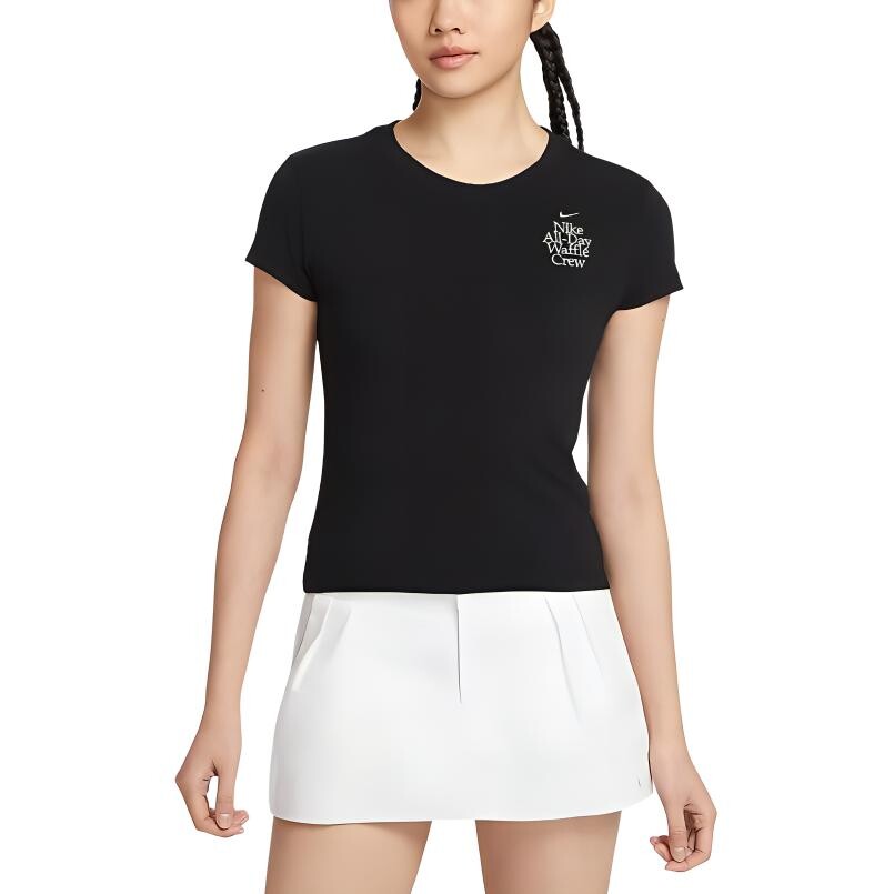 Женская футболка Nike, цвет Black
Женская футболка Nike, цвет Black