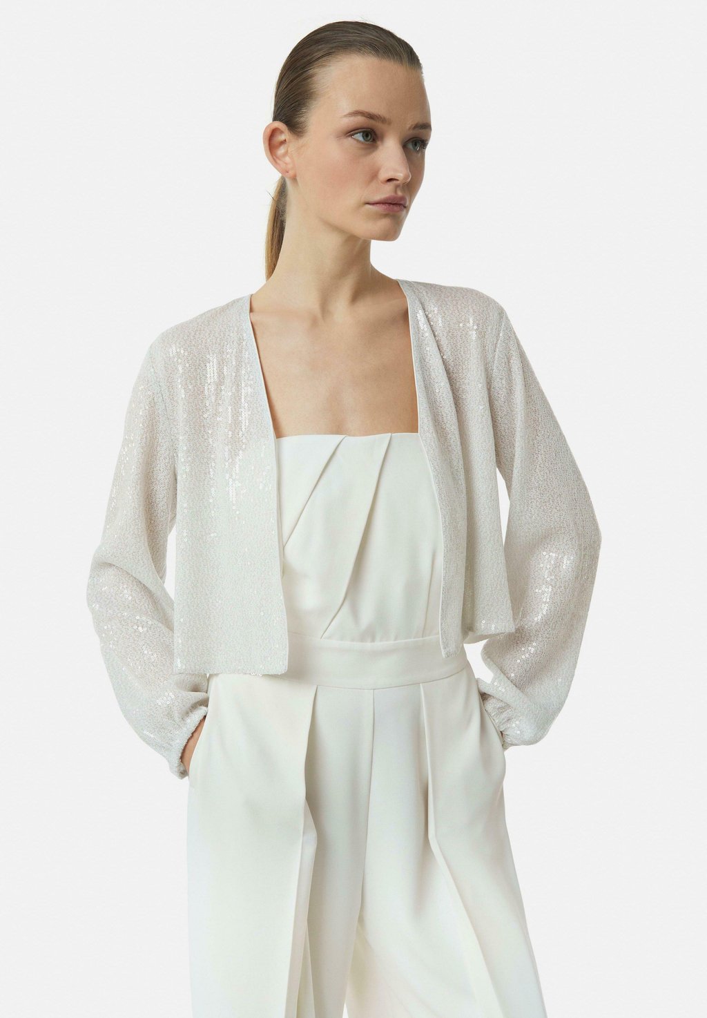 Кардиган FESTIVER MIT PAILLETTEN comma, белый
Кардиган FESTIVER MIT PAILLETTEN comma, белый