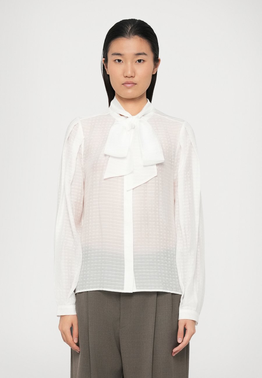 Блуза Hofmann Copenhagen SANDRA, Creme/Off-White
Блуза Hofmann Copenhagen SANDRA, Creme/Off-White
