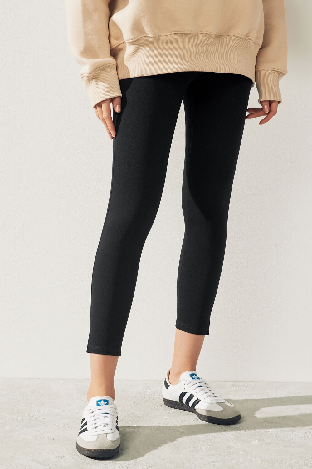 Укороченные джинсовые леггинсы Next, черный
Укороченные джинсовые леггинсы Next, черный