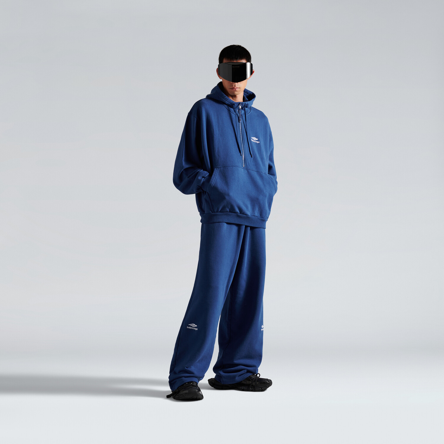 Мужские спортивные брюки 3b sports icon светло-маринового синего цвета BALENCIAGA, светло-морской синий
Мужские спортивные брюки 3b sports icon светло-маринового синего цвета BALENCIAGA, светло-морской синий