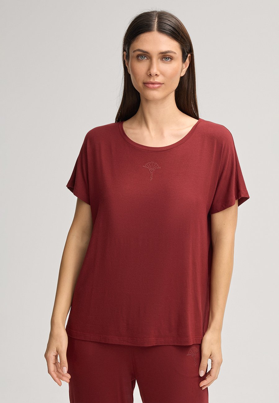 Пижамный топ JOOP! Pyjama top, Dunkelrot/Dark Red
Пижамный топ JOOP! Pyjama top, Dunkelrot/Dark Red