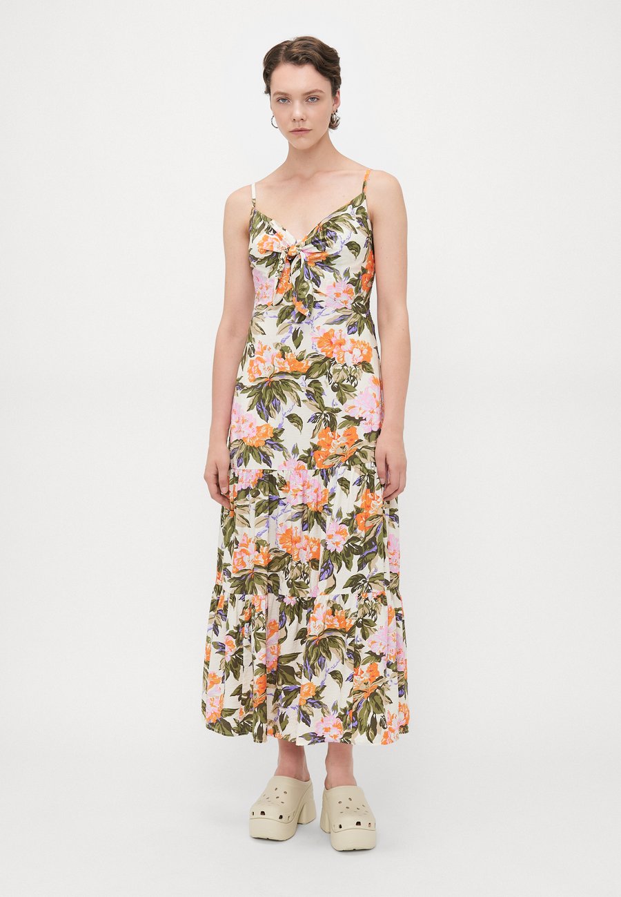 Платье Gap Tall V NECK TIERED , Neon Orange/Pink/Orange
Платье Gap Tall V NECK TIERED , Neon Orange/Pink/Orange