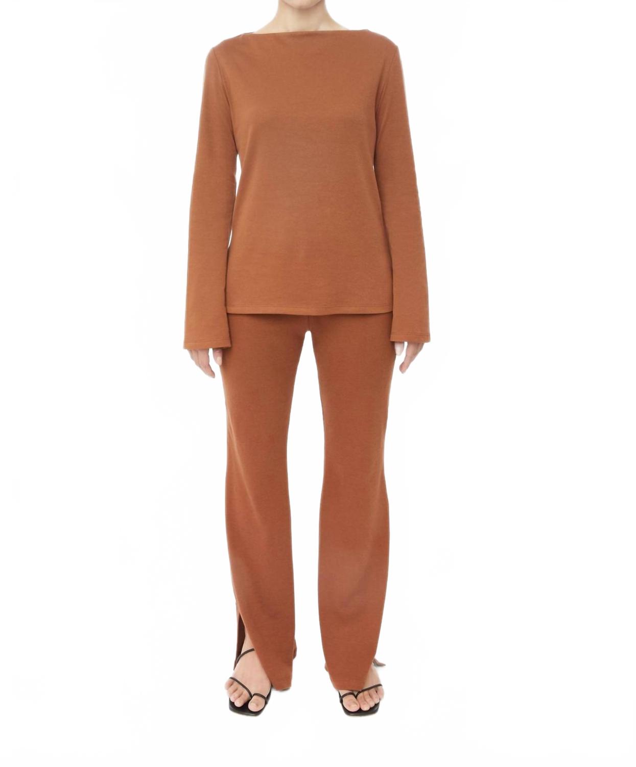 Вязаный свитер коричневый Dāl the Label
Вязаный свитер коричневый Dāl the Label