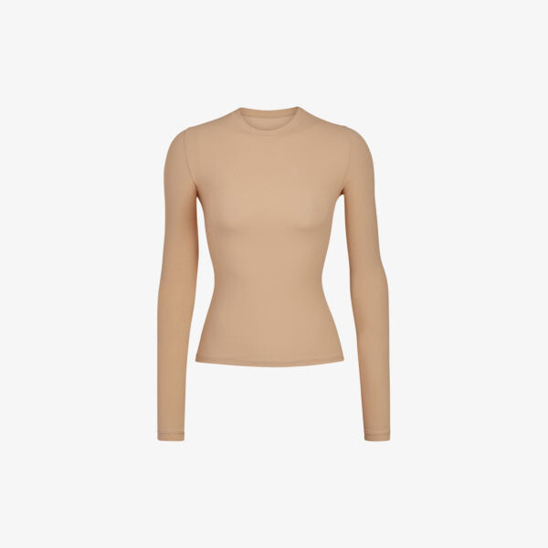 Футболка из эластичного джерси подходит всем Skims, цвет clay
Футболка из эластичного джерси подходит всем Skims, цвет clay