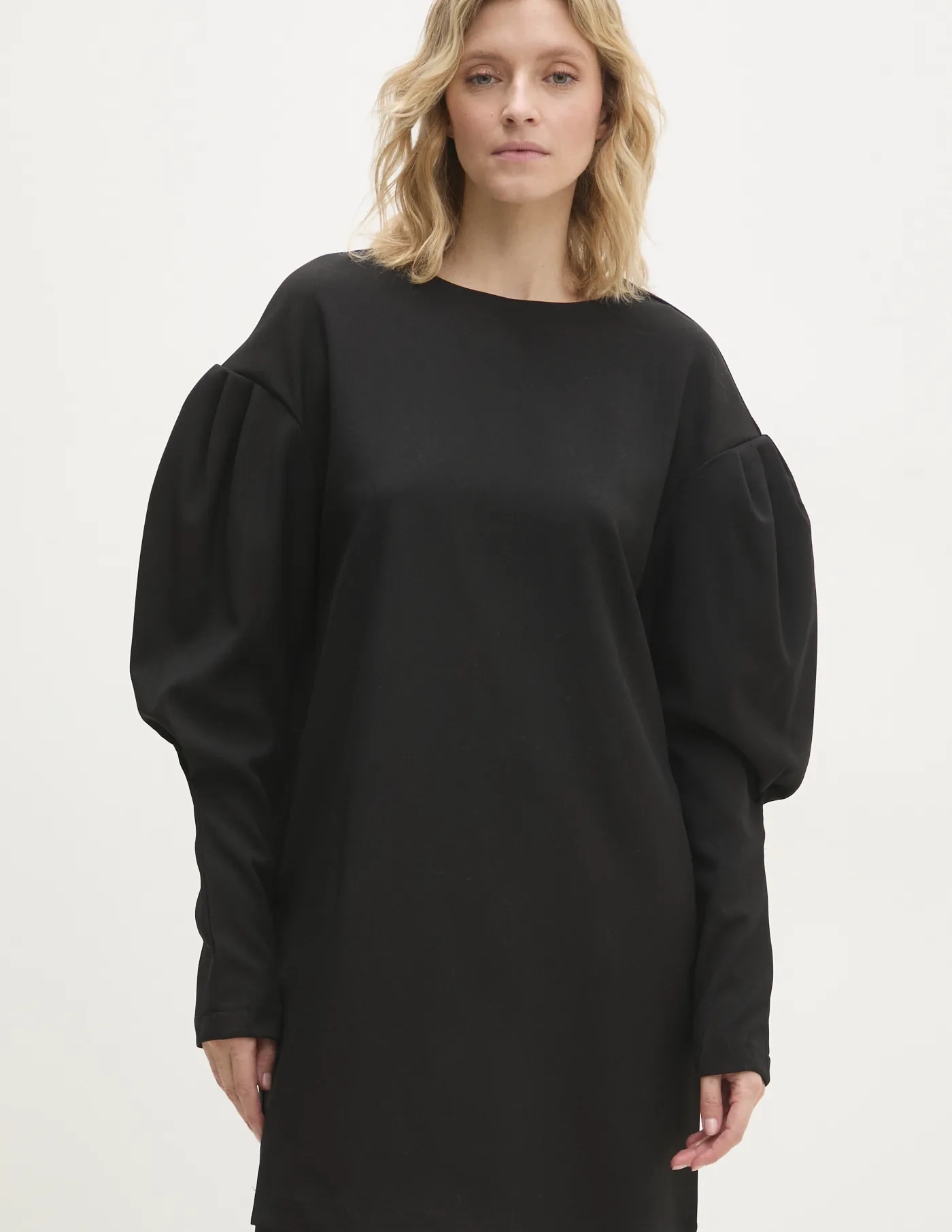 Платье Answear Lab, черный
Платье Answear Lab, черный