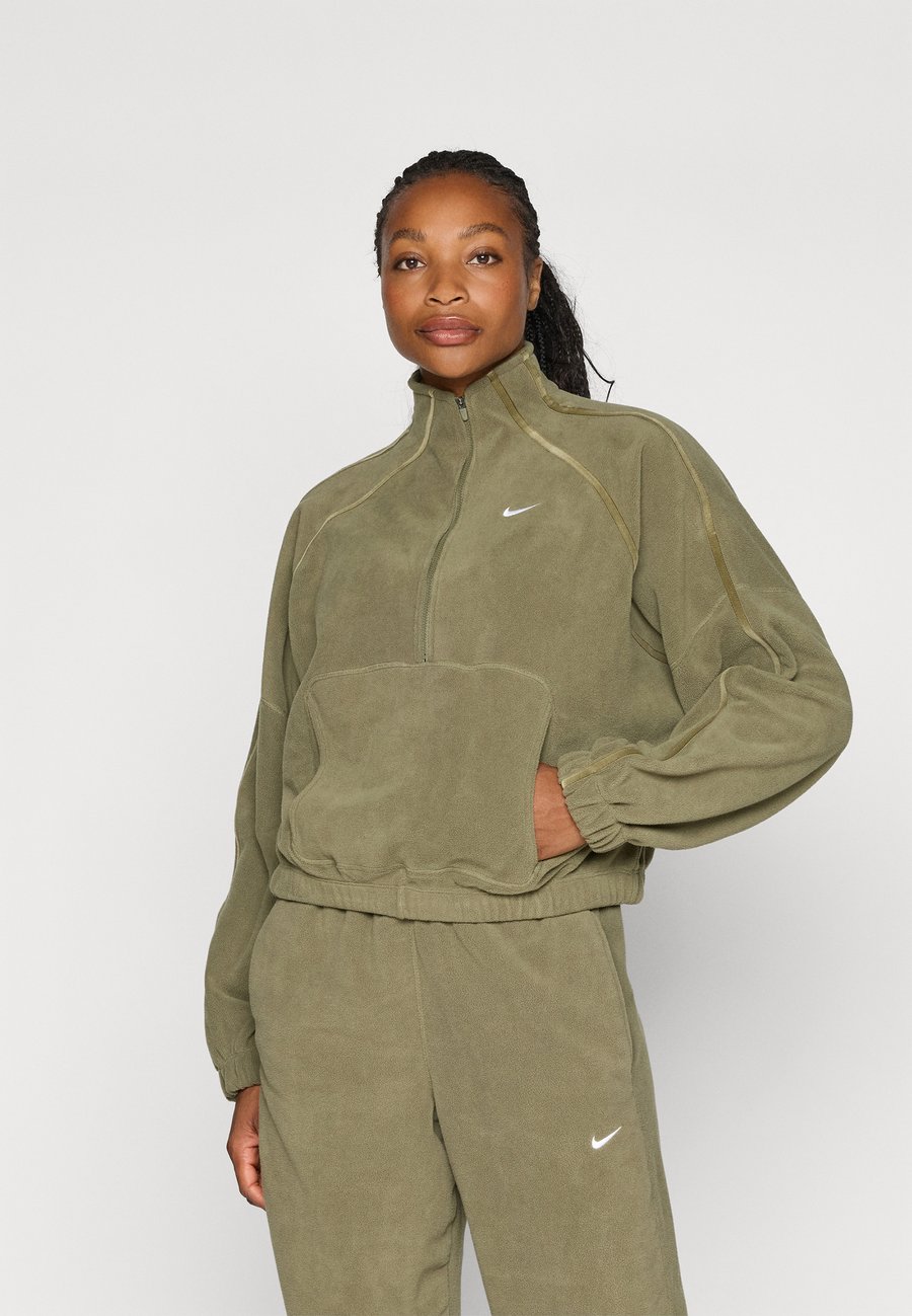 Джемпер Nike Performance ONE, Medium Olive/White/Olive
Джемпер Nike Performance ONE, Medium Olive/White/Olive