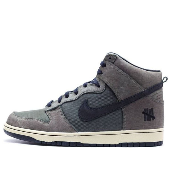 Кроссовки x undefeated dunk high premium sp Nike, серый
Кроссовки x undefeated dunk high premium sp Nike, серый